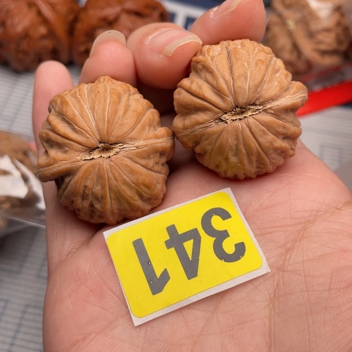 文玩核桃吊坠核桃