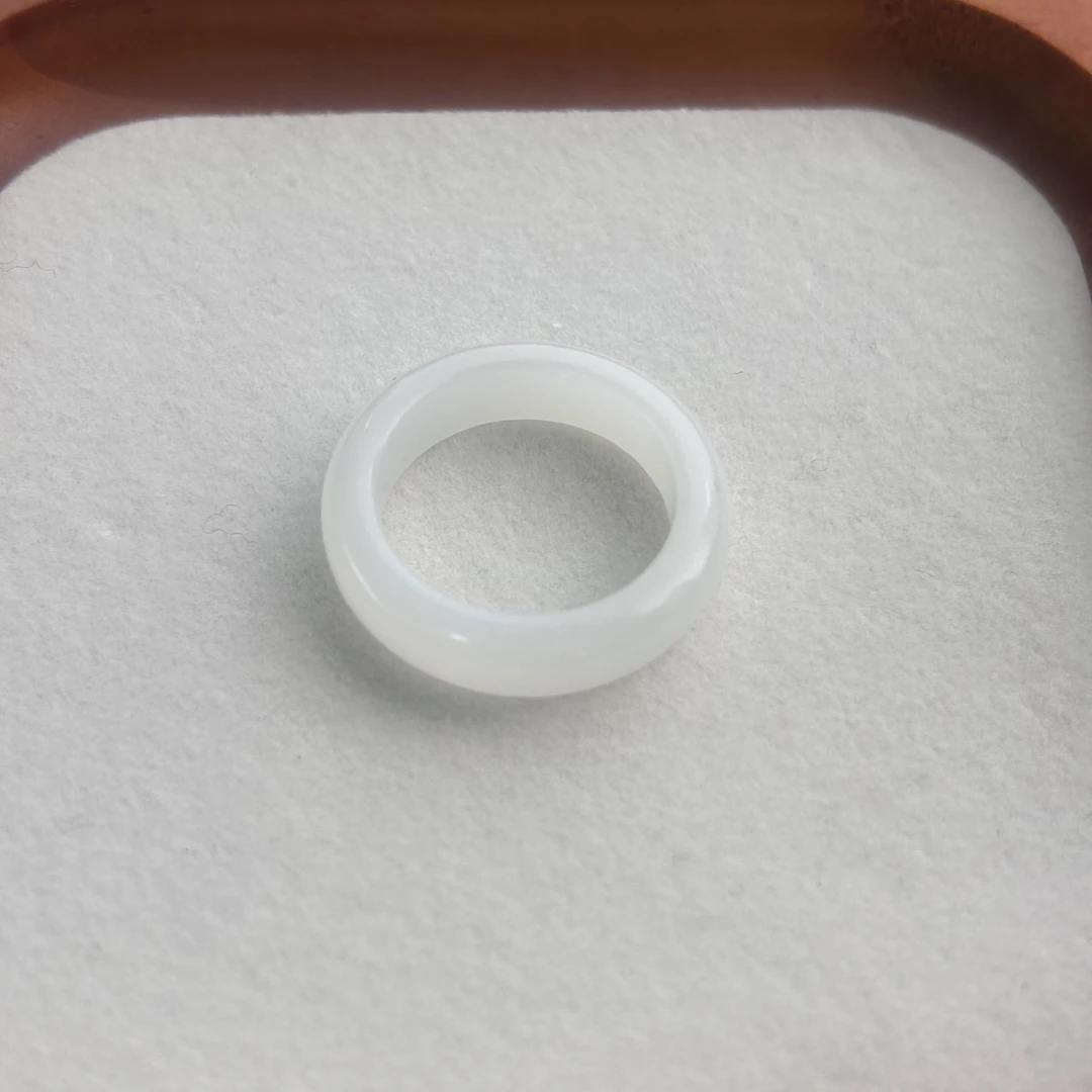 天然和田白玉戒圈简约时尚多样性发货发其一