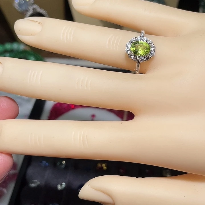 定制橄榄石银S925镶嵌女戒指天然橄榄石女戒指