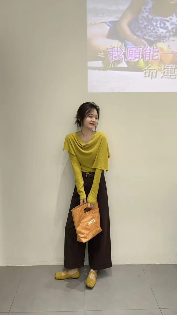韩系气质温柔芥末黄配披肩斜肩小衫女2025秋季新款百搭阔腿裤套装