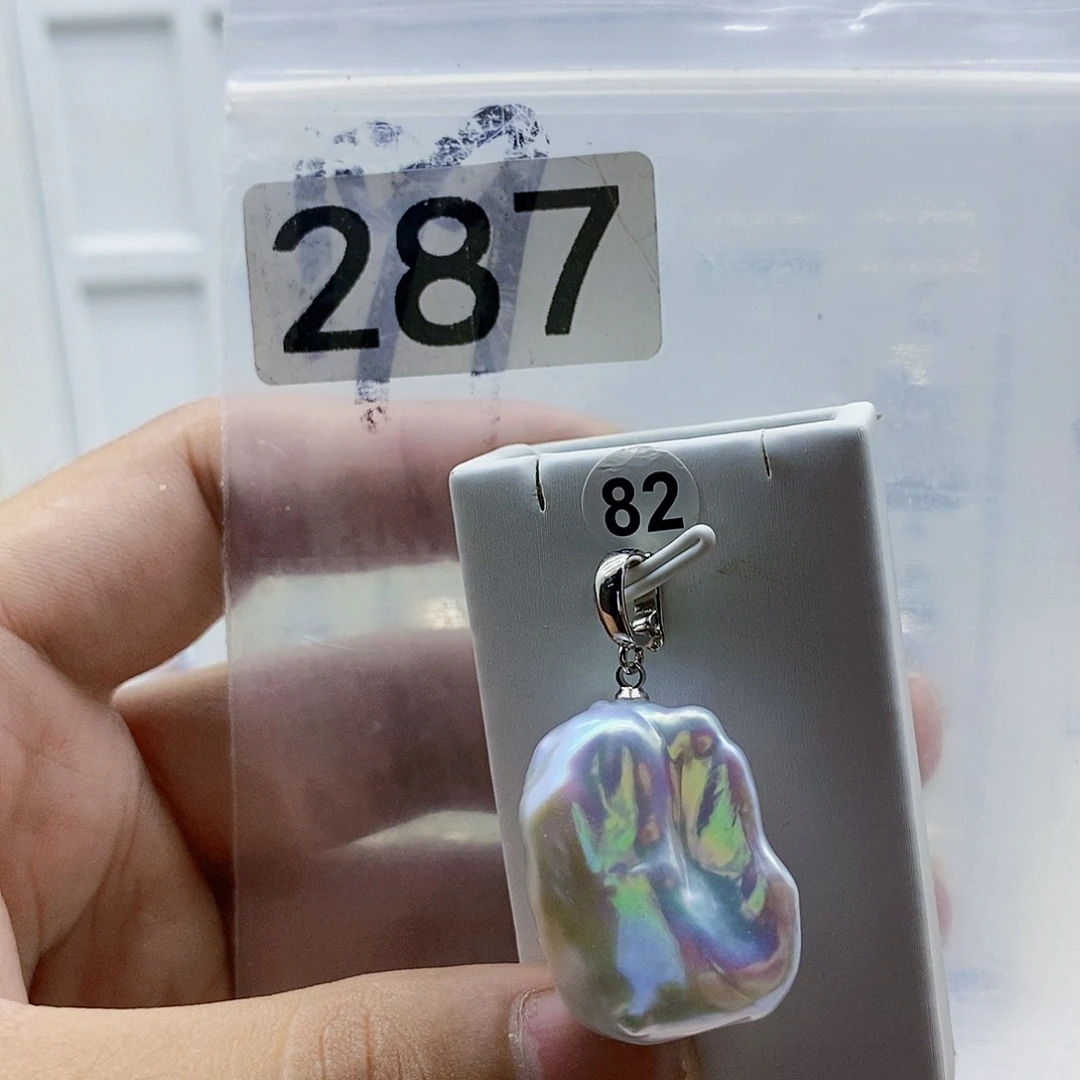 淡水珍珠合金颈饰