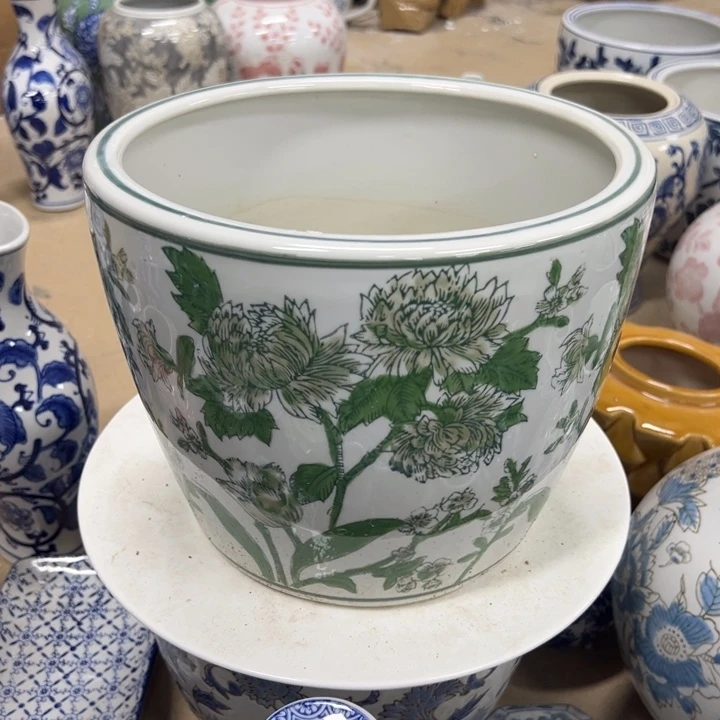 瓷片微瑕。。。。。。。。。。。