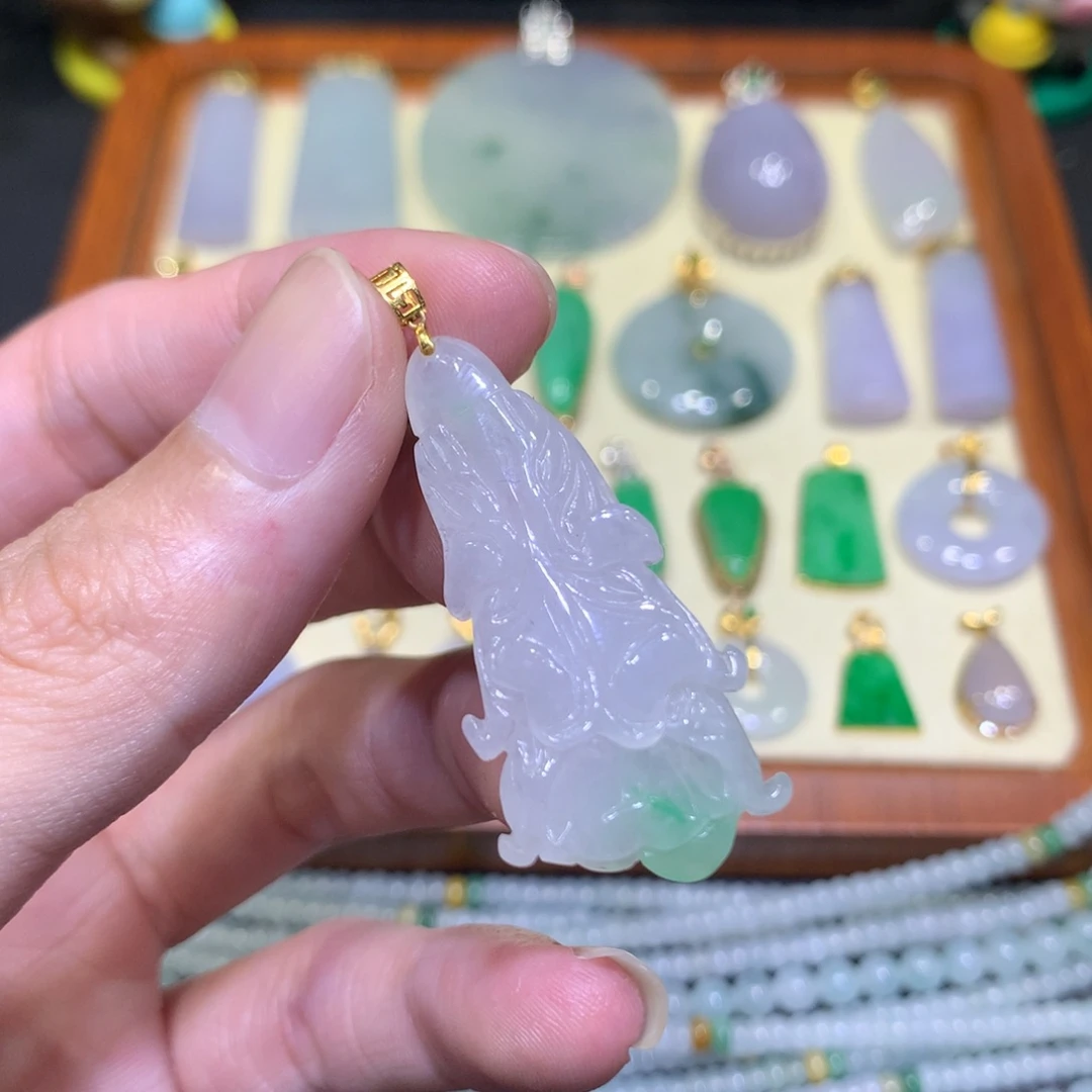 吊坠(不含链)18K金镶嵌翡翠