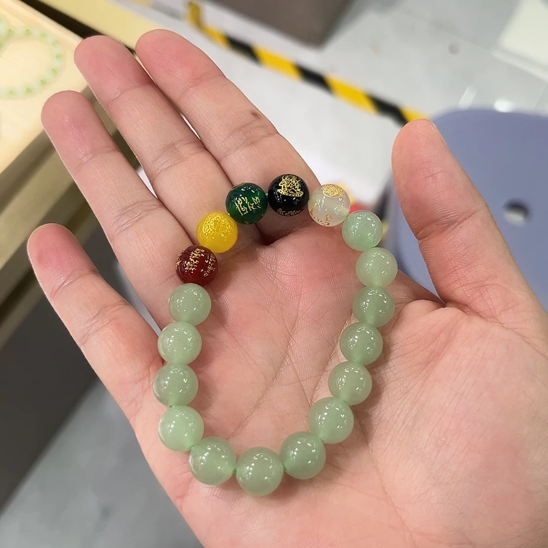 琪***…未镶嵌东陵石手链