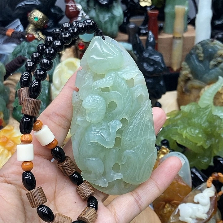 岫玉未镶嵌手把件