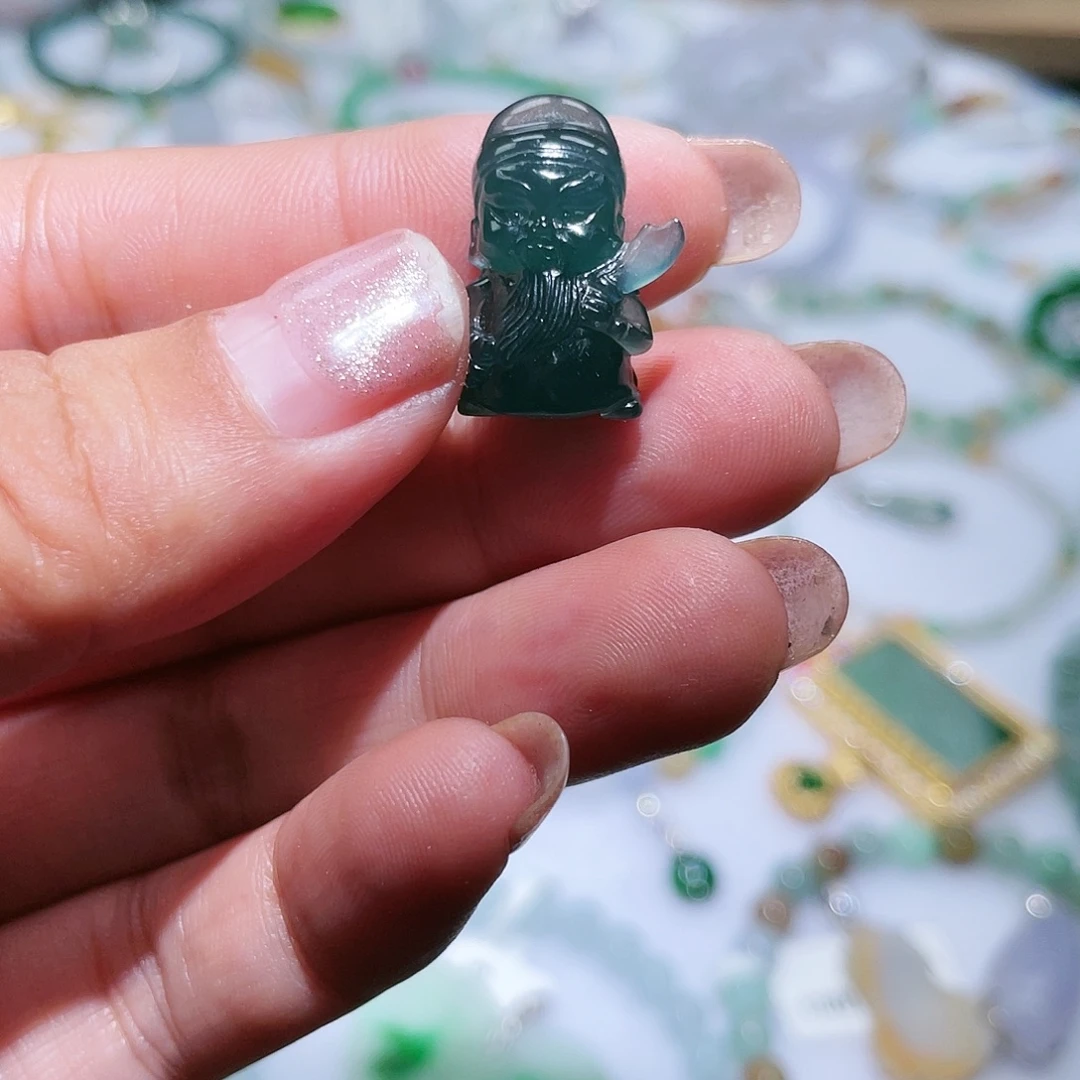 翡翠未镶嵌颈饰天然翡翠