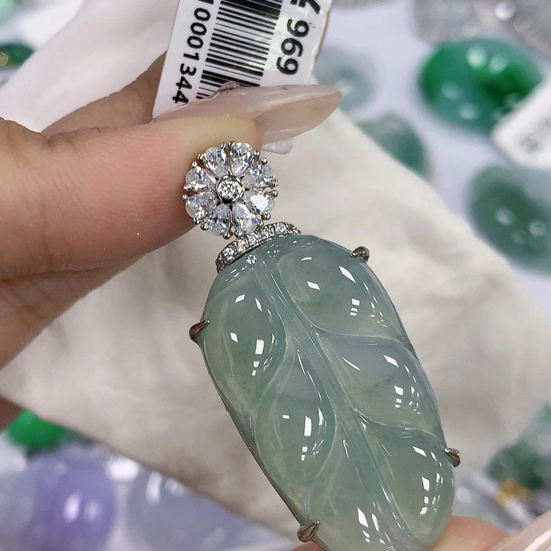 颈饰银S925镶嵌翡翠