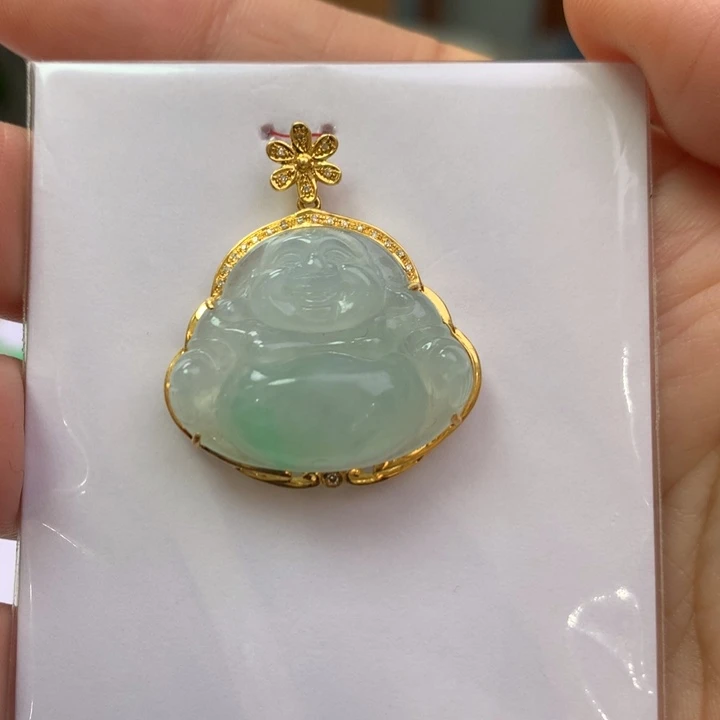 翡翠颈饰18K金镶嵌翡翠吊坠