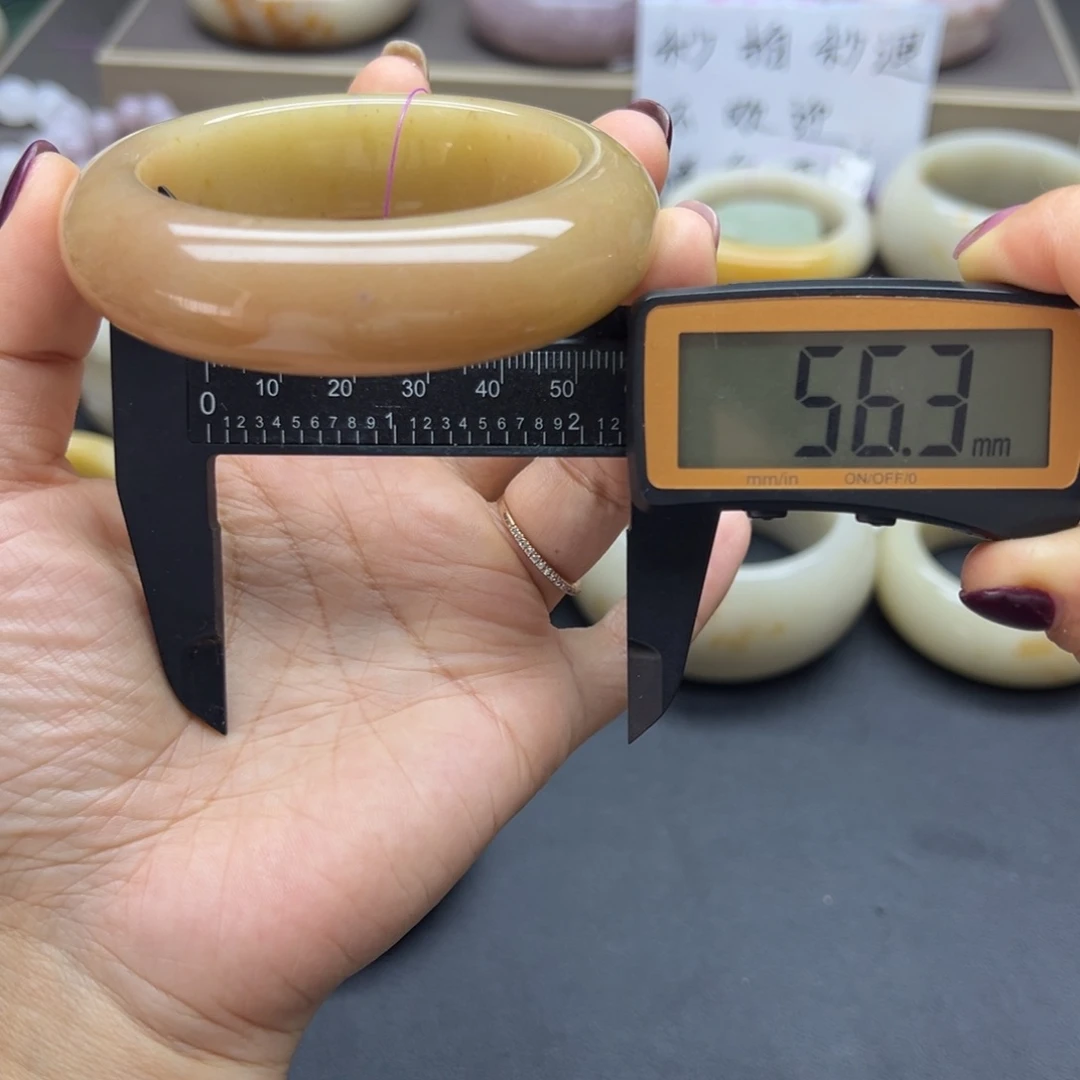 石英质玉（佘太翠）未镶嵌手镯手链吊坠