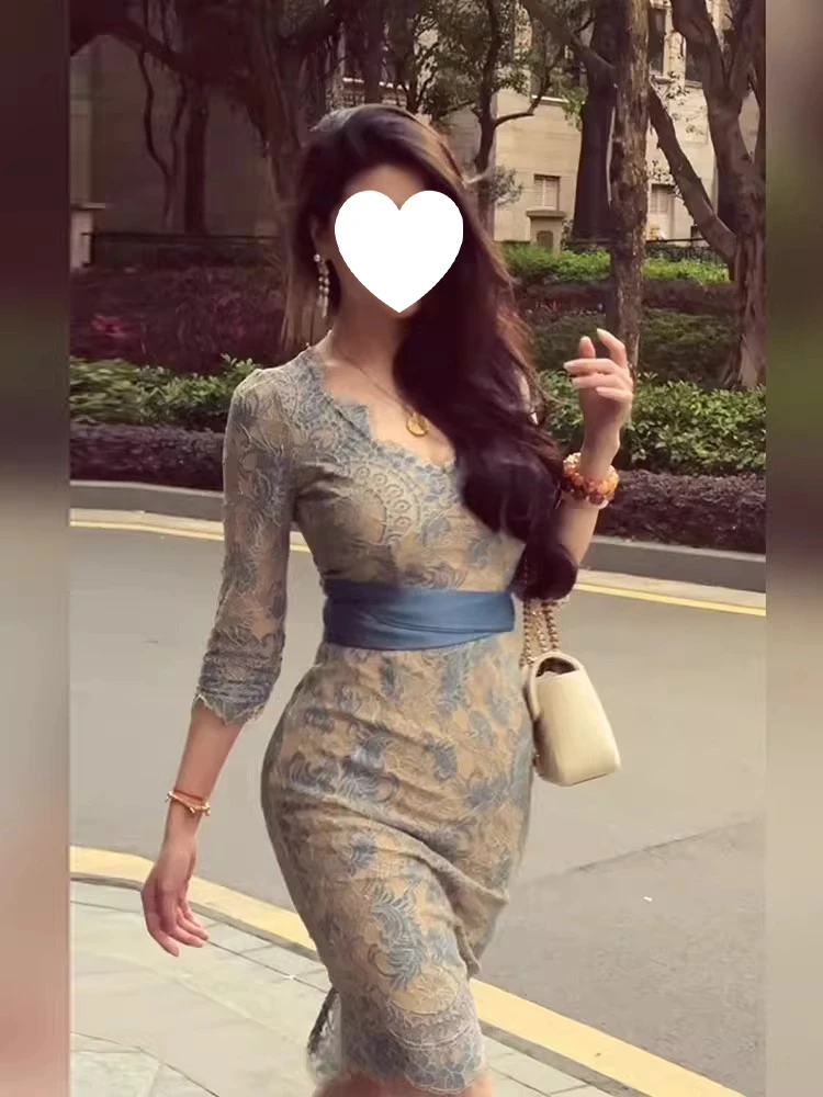 C3726新款法式复古蕾丝吊带连衣裙女夏修身显瘦绑带收腰包臀裙