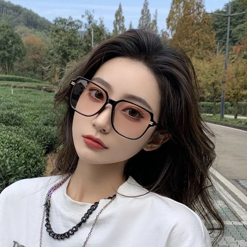 2025新款墨镜女士开车韩版腮红显瘦太阳眼镜男高级感时尚潮流个性