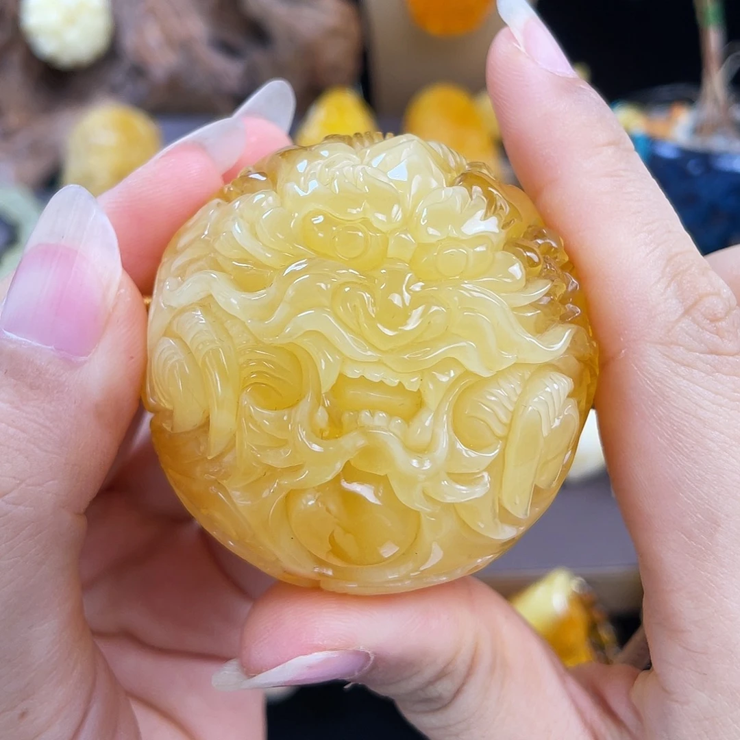 琥珀未镶嵌珠宝奇石