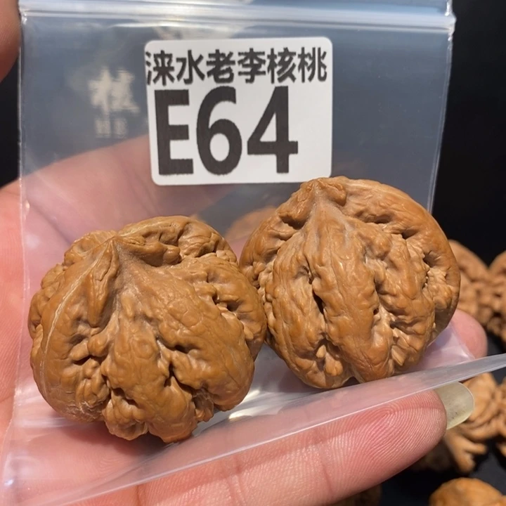 文玩核桃把件彐**冖霸王龙