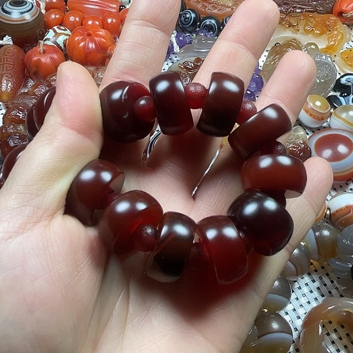 红***火玛瑙/玉髓未镶嵌挂件