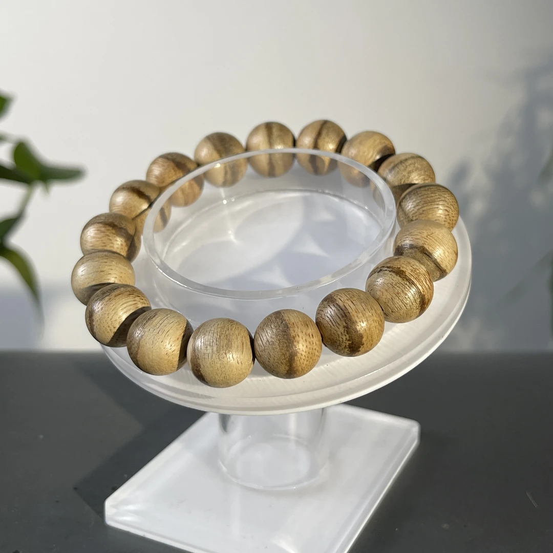 ZYCX-1257 1.2*17颗越南沉香一线天7.52g 约：17颗*12mm