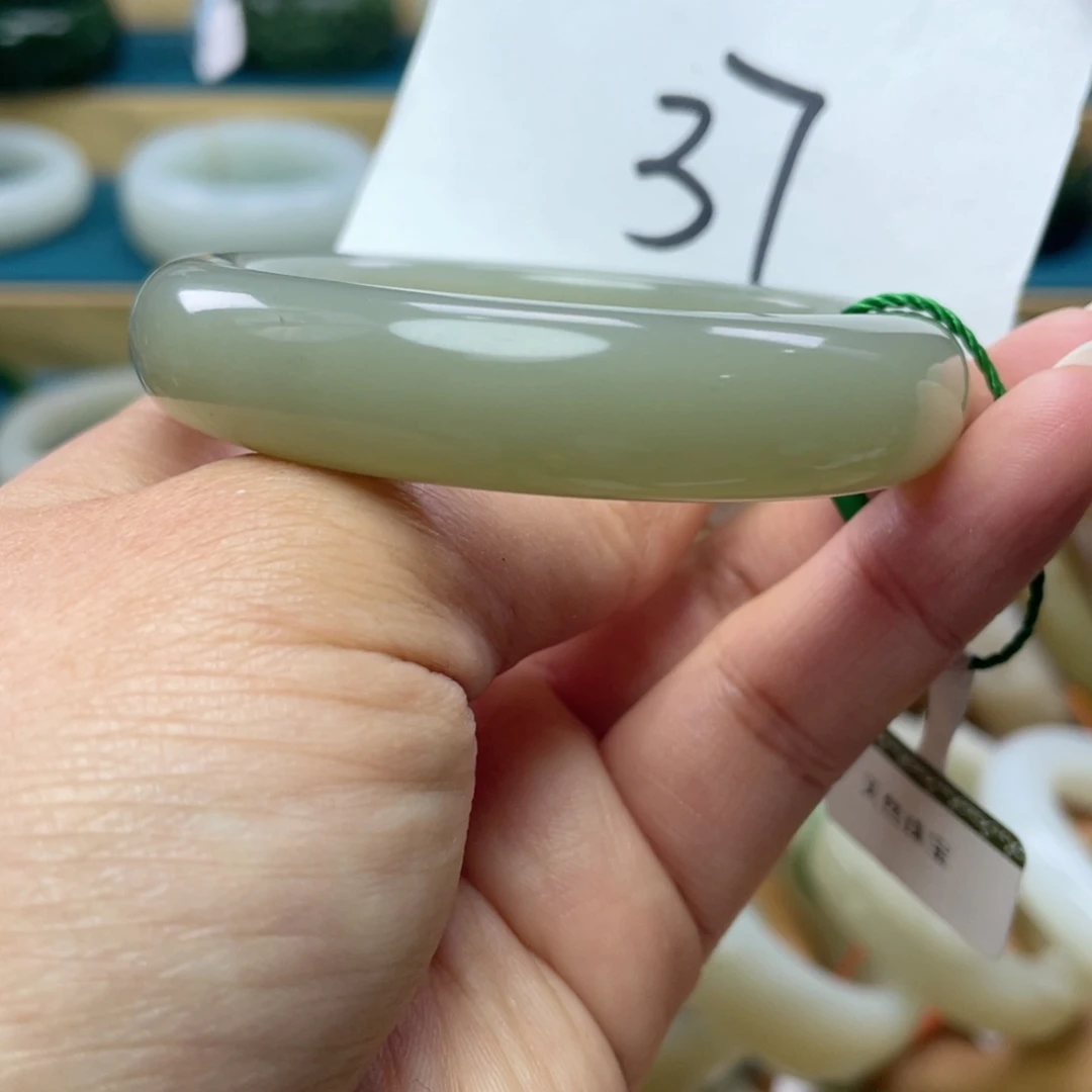 未镶嵌手镯和田玉圈口51