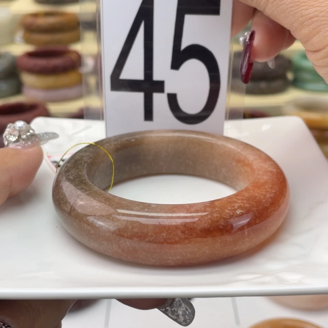 【闪购商品】石英质玉手镯未镶嵌