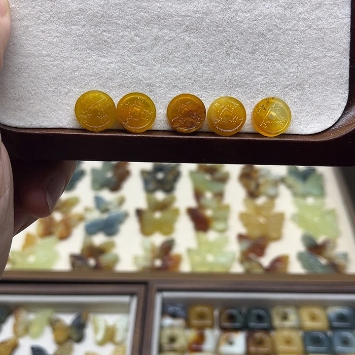 蛇纹石玉未镶嵌吊坠(不含链)