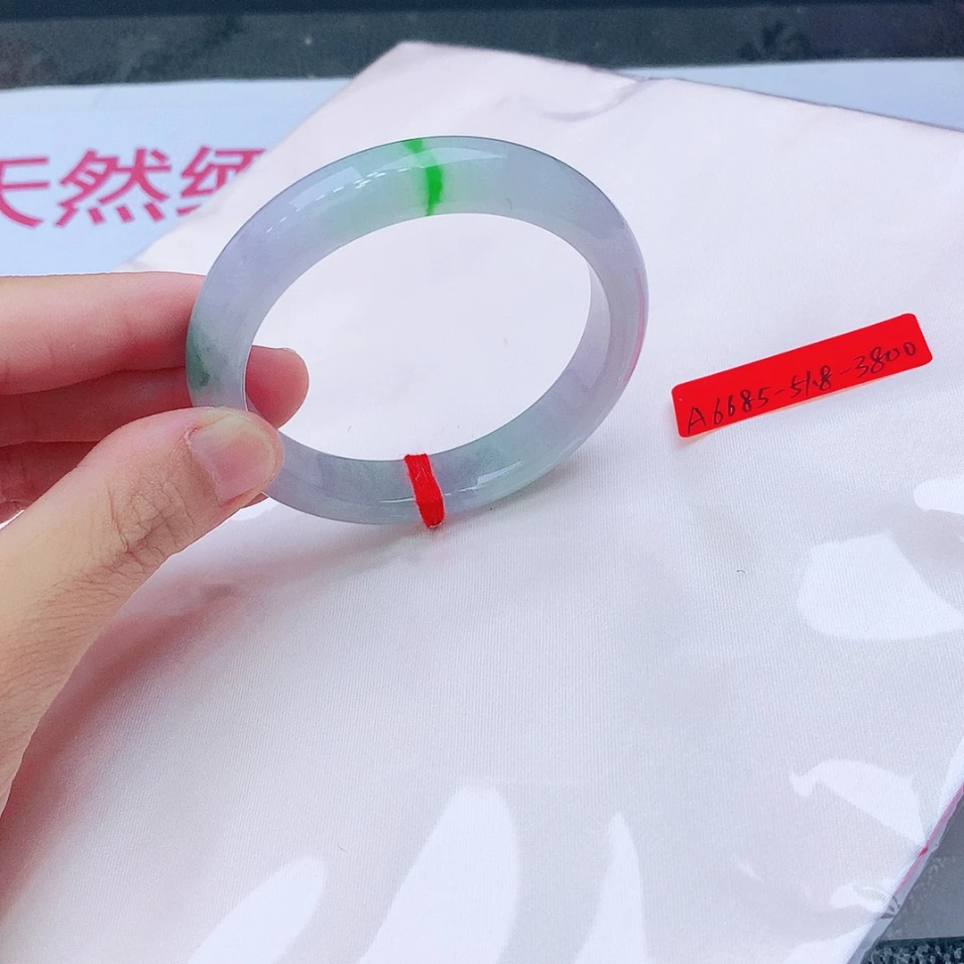 翡翠未镶嵌手镯我