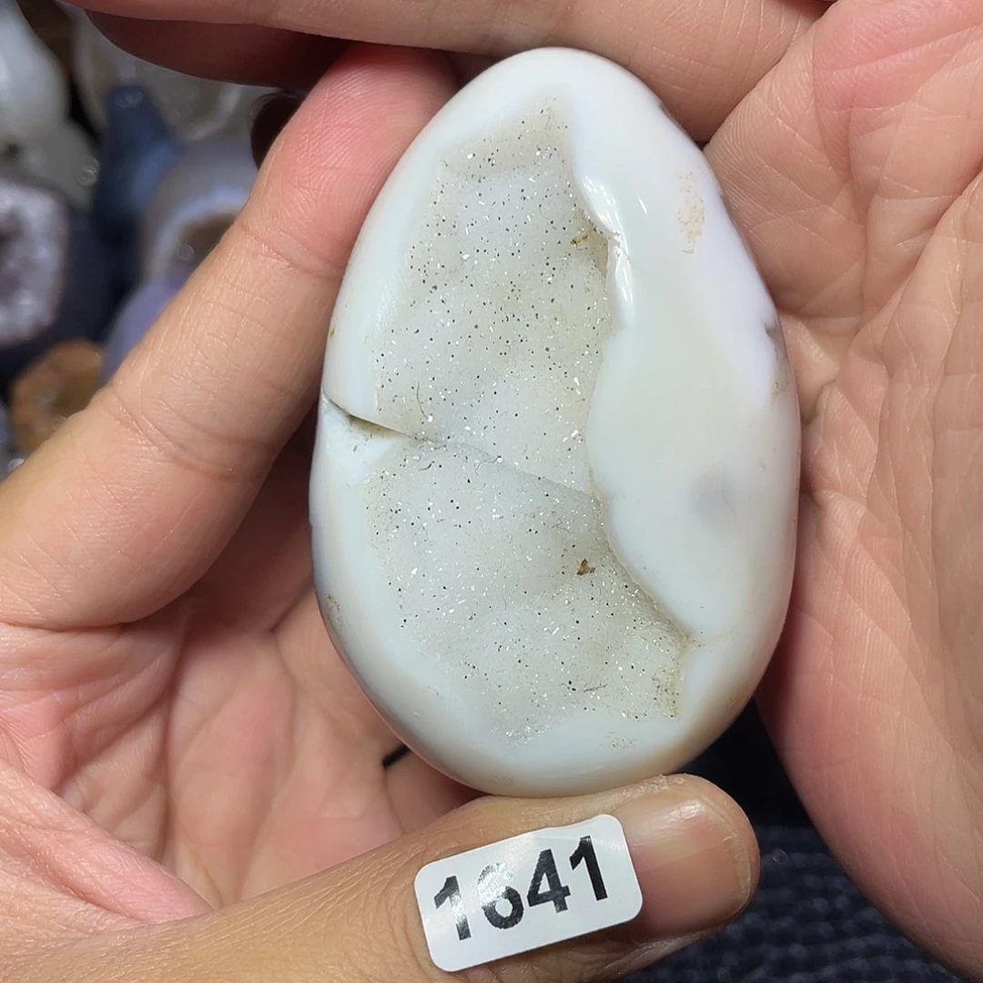 水晶未镶嵌大型摆件（非配饰）