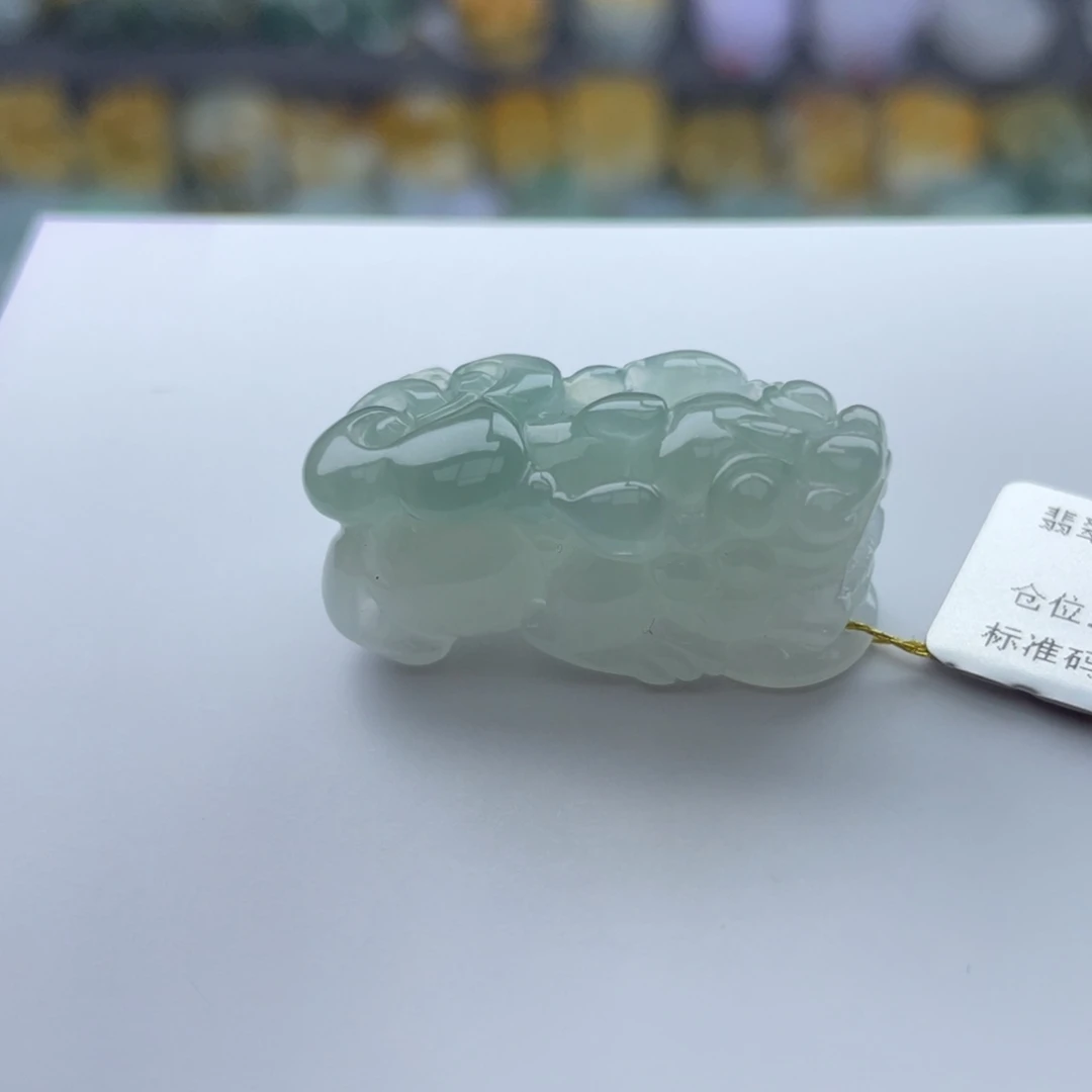 翡翠颈饰未镶嵌貔貅