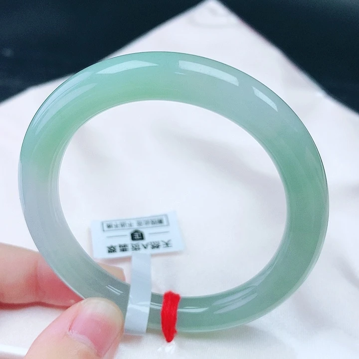 未镶嵌手镯翡翠55贵妃