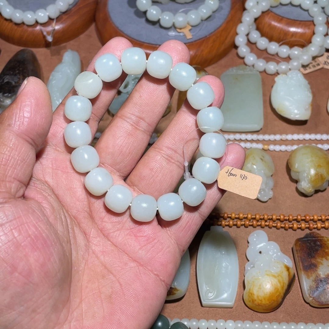 和田玉未镶嵌手链