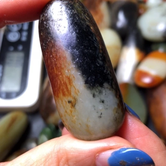 和田玉未镶嵌珠宝奇石