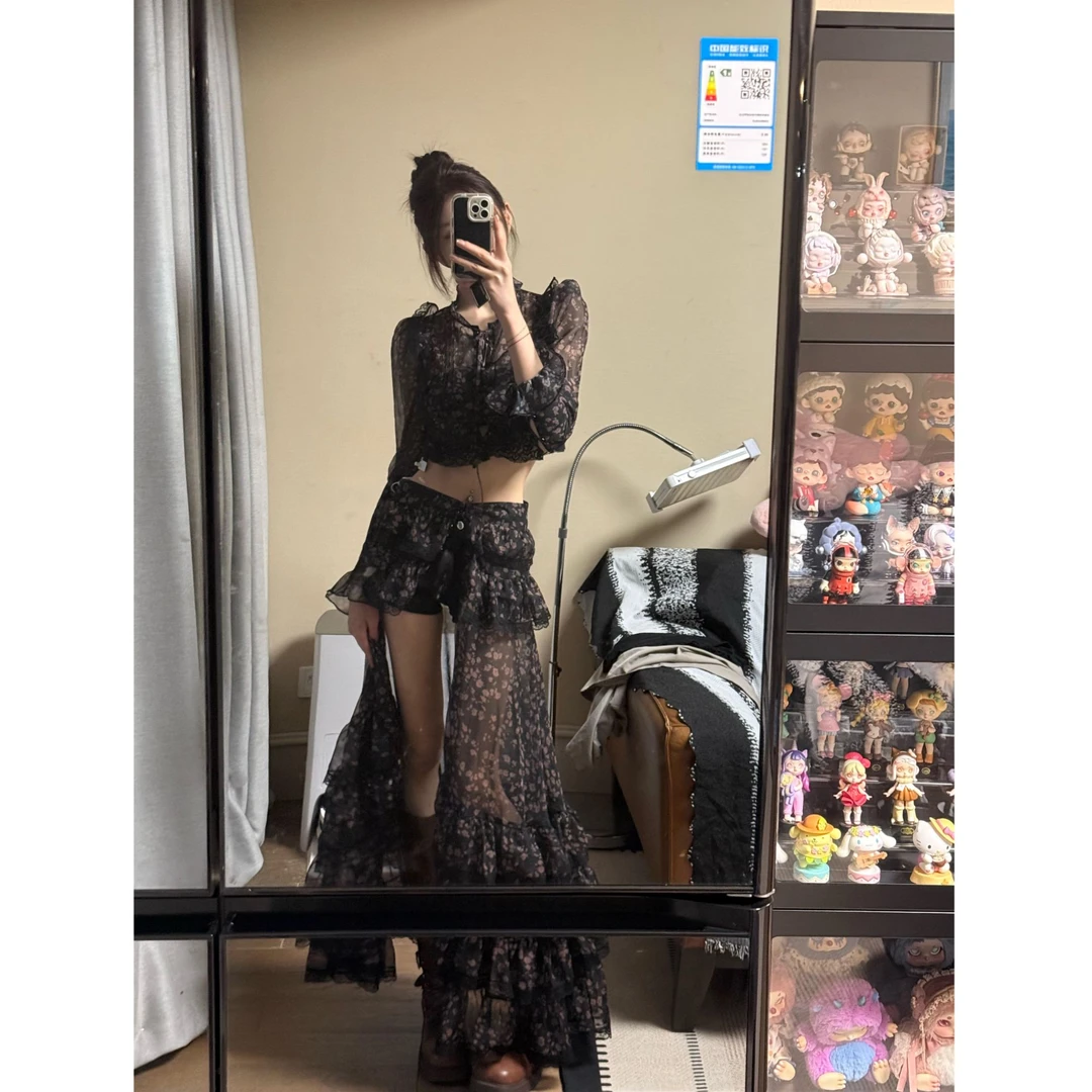 2025早秋新款ins性感微透法式复古印花上衣配开叉半身裙两件套女