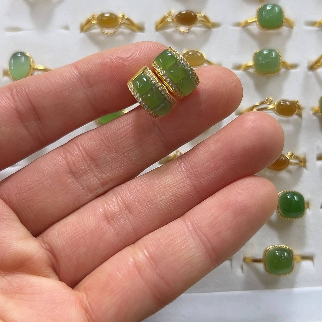 和田玉耳钉银S925镶嵌艾**景