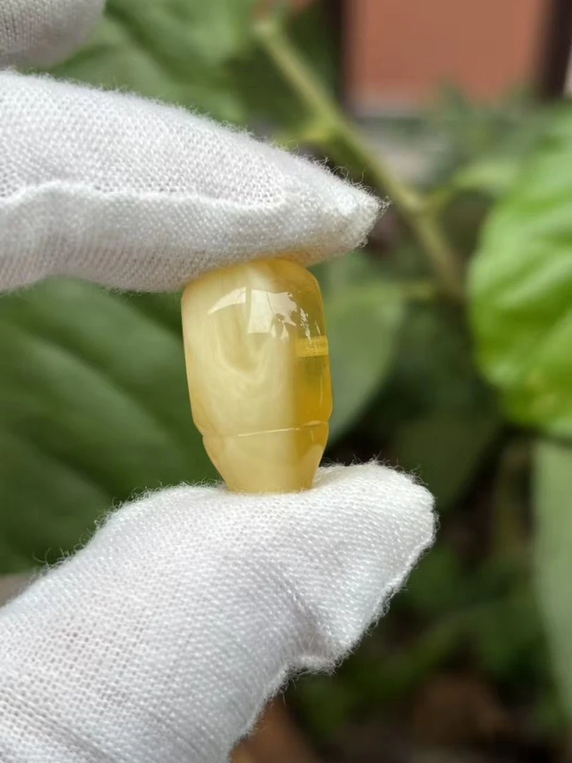 1881天然蜜蜡琥珀半山半水三通12.6x12.6x21.2mm