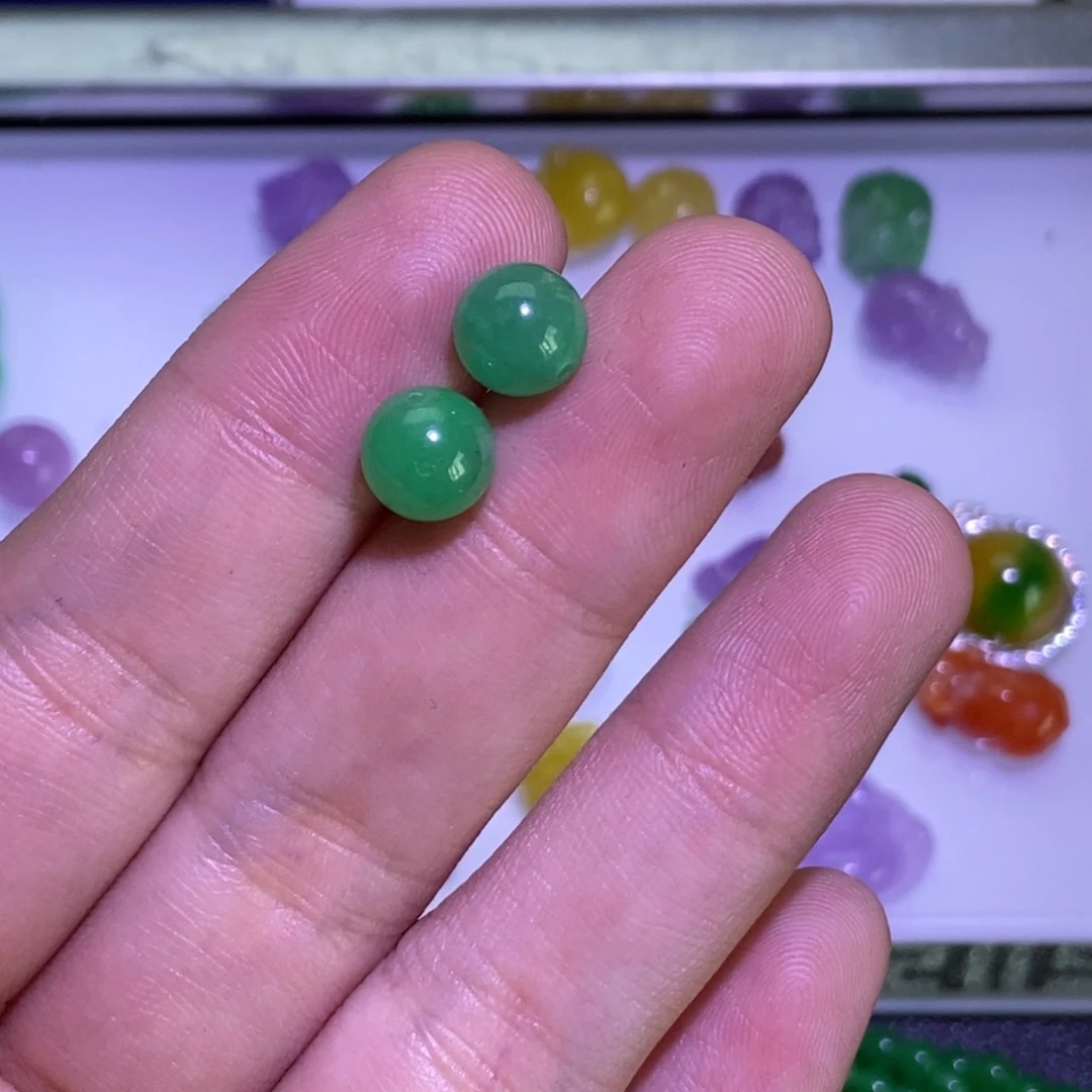 颈饰未镶嵌翡翠吊坠