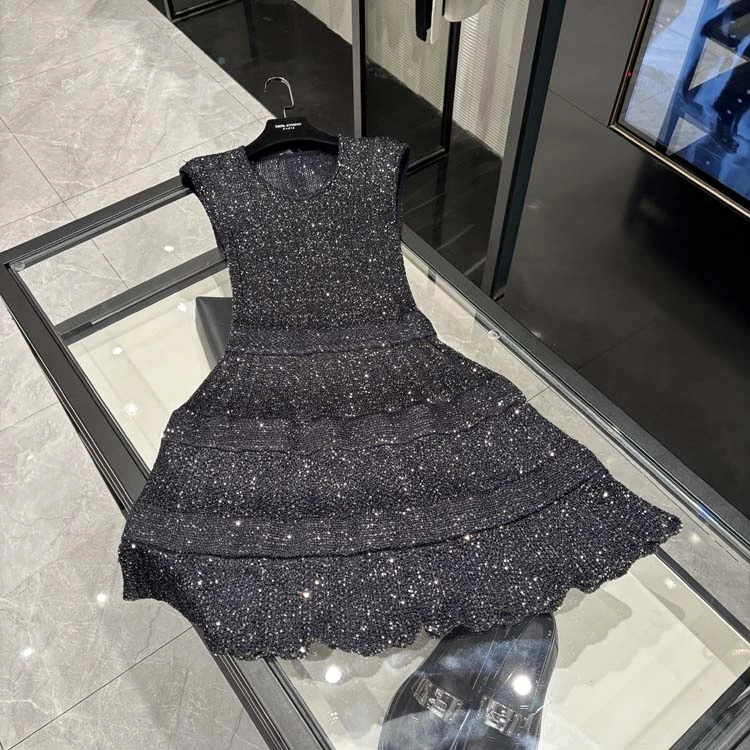 25年春装新款女装 时尚高定珠片裙摆无袖连衣裙-24114