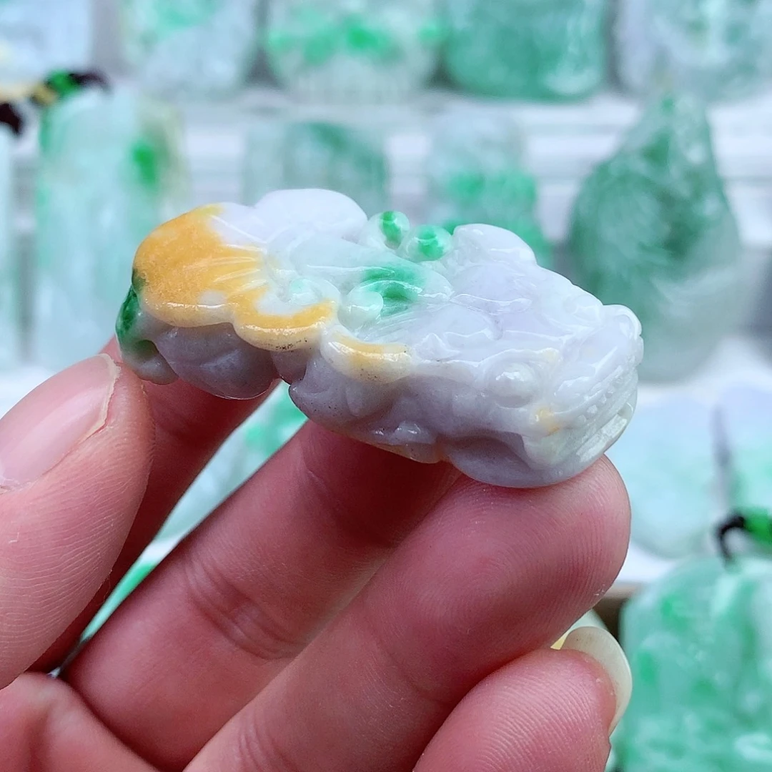 翡翠未镶嵌颈饰翡翠吊坠