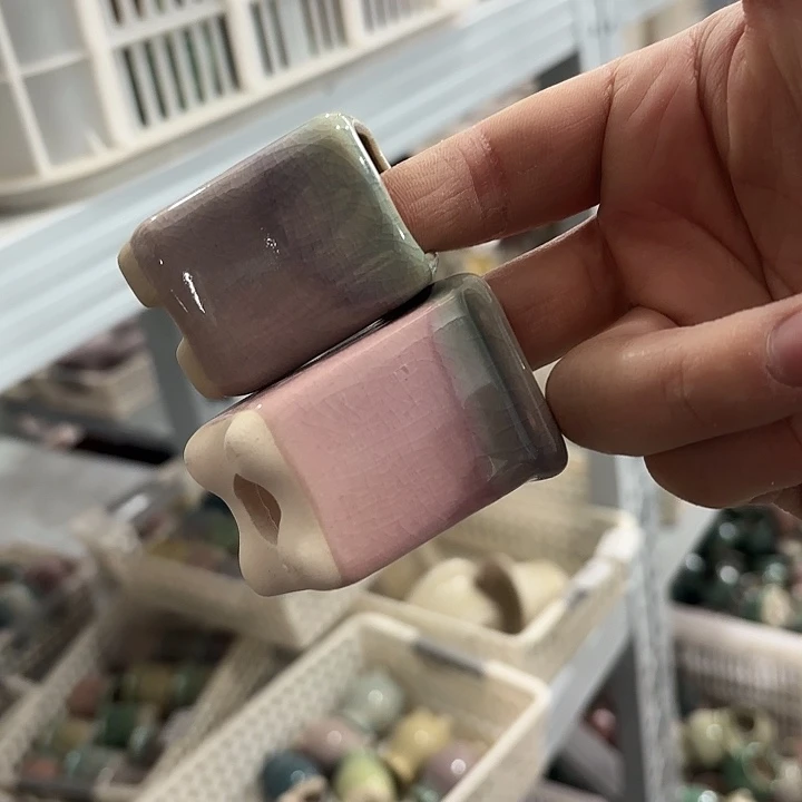 红陶两个造型发12个，非完美，介意慎拍。