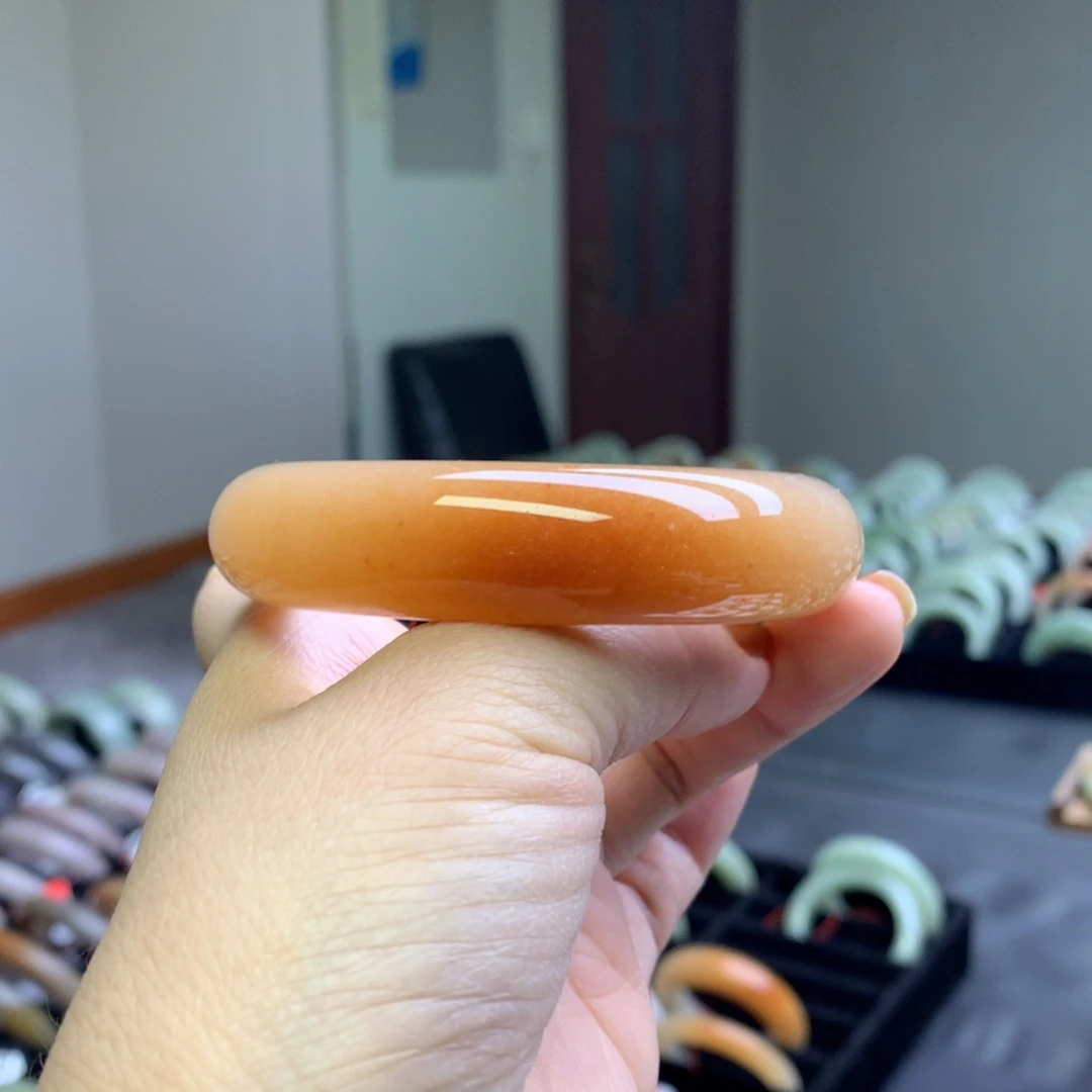 石英质玉未镶嵌手镯