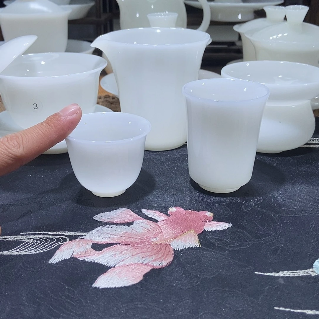 我想去吃烤鸡烤鸡翅吃火锅了哈哈啊我