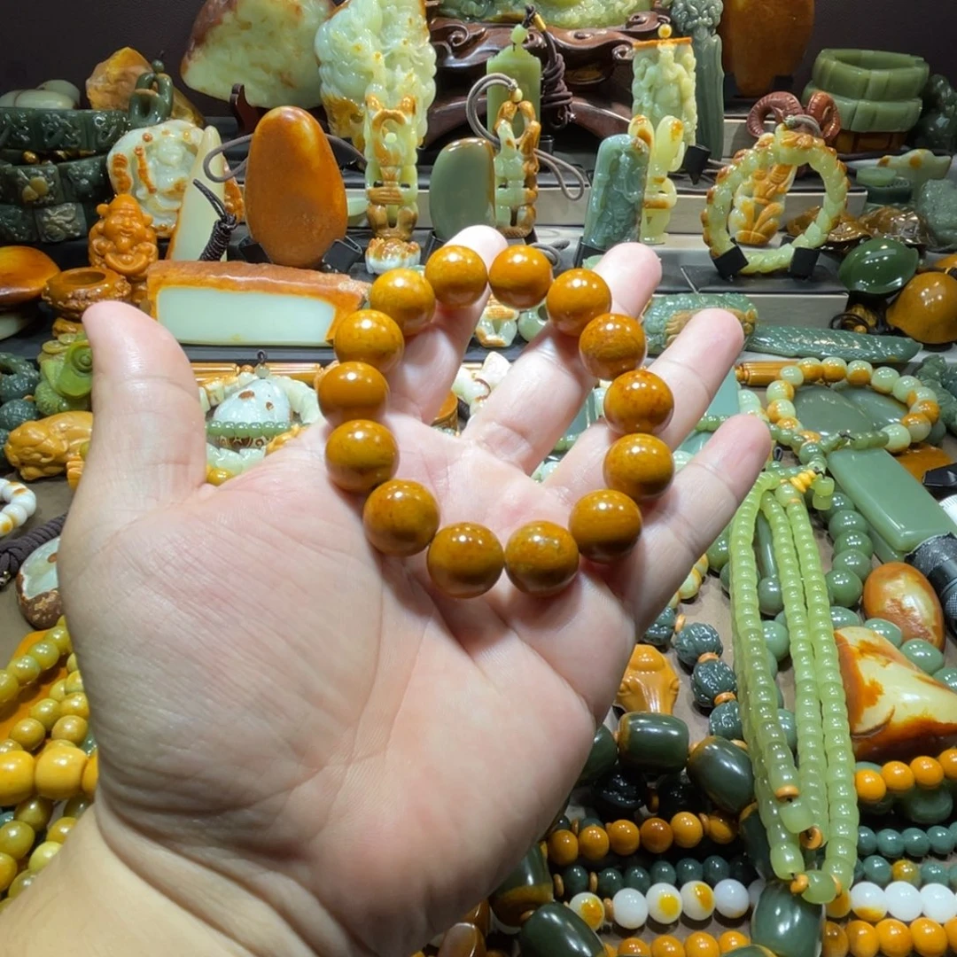 透闪石质玉未镶嵌珠宝奇石