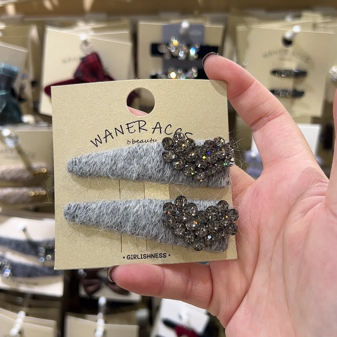 布艺非金属灰色爱心拜拜夹