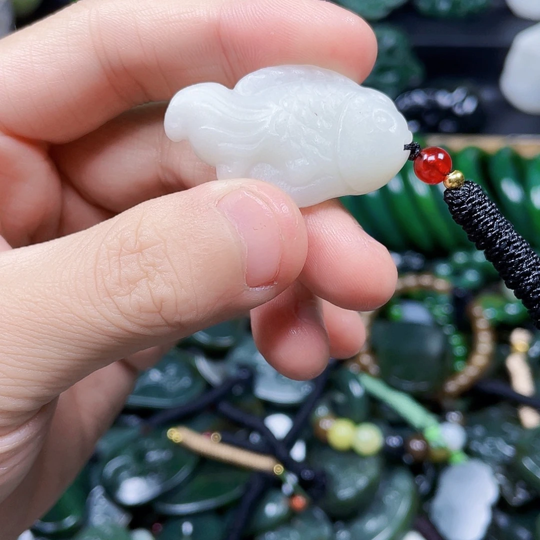 和田玉未镶嵌珠宝半成品