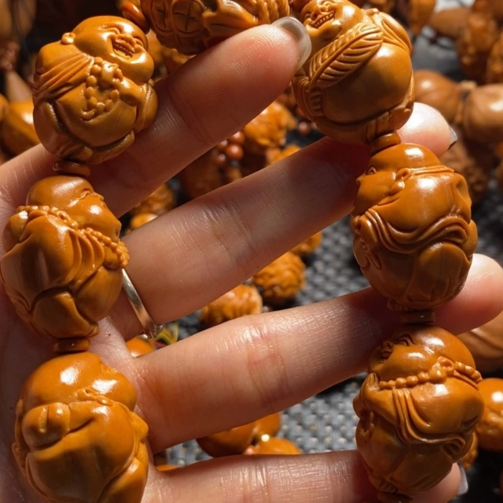 吊坠橄榄核八宝弥勒