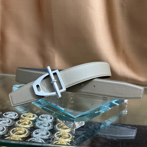 新款男女通用高档皮带休闲工字扣H扣牛皮腰带青中年商务情侣韩潮