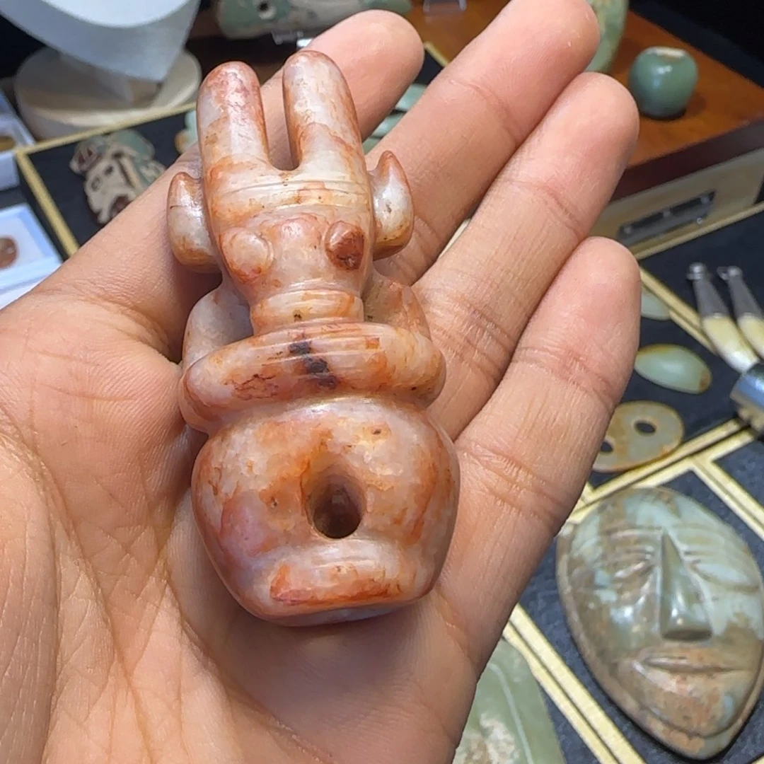 玉万**融玉摆件太阳神