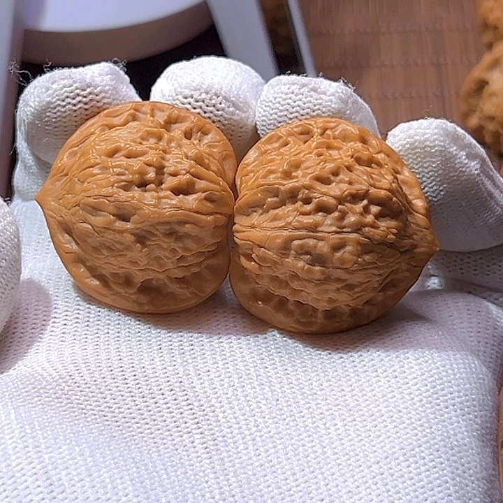 文玩核桃吊坠空七步沟