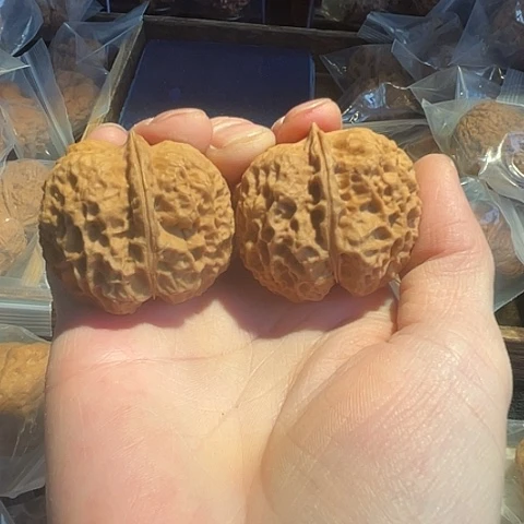 文玩核桃把件苹果圆带彩41