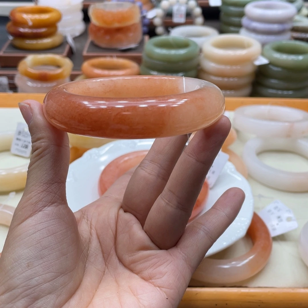嘻***)未镶嵌手镯石英质玉