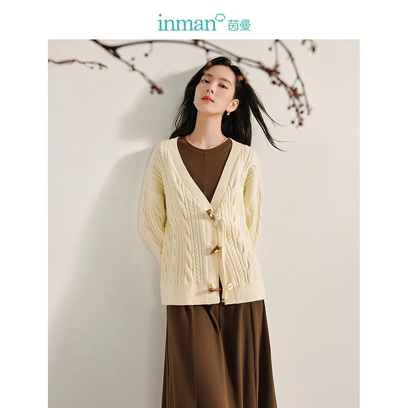 【茵曼服饰】茵曼新中式复古麻花毛衣开衫流苏牛角扣外套18448173