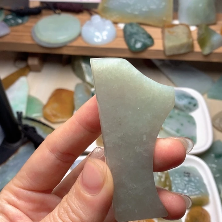 翡翠未镶嵌颈饰天然