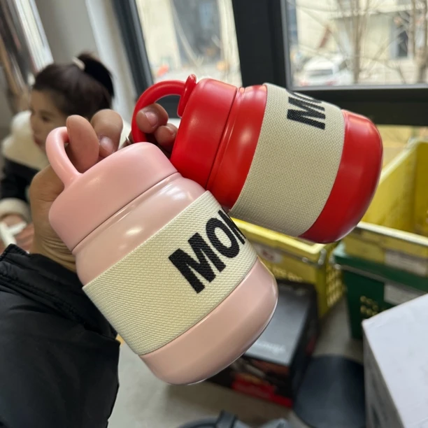 保温杯焖烧杯轻奢风