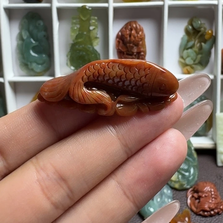 蛇纹石玉未镶嵌吊坠